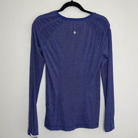 Lululemon Long Sleeve Size 8 color true to picture - Picture 4 of 6